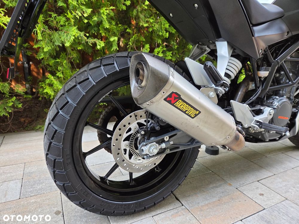 KTM Duke 125 - 21