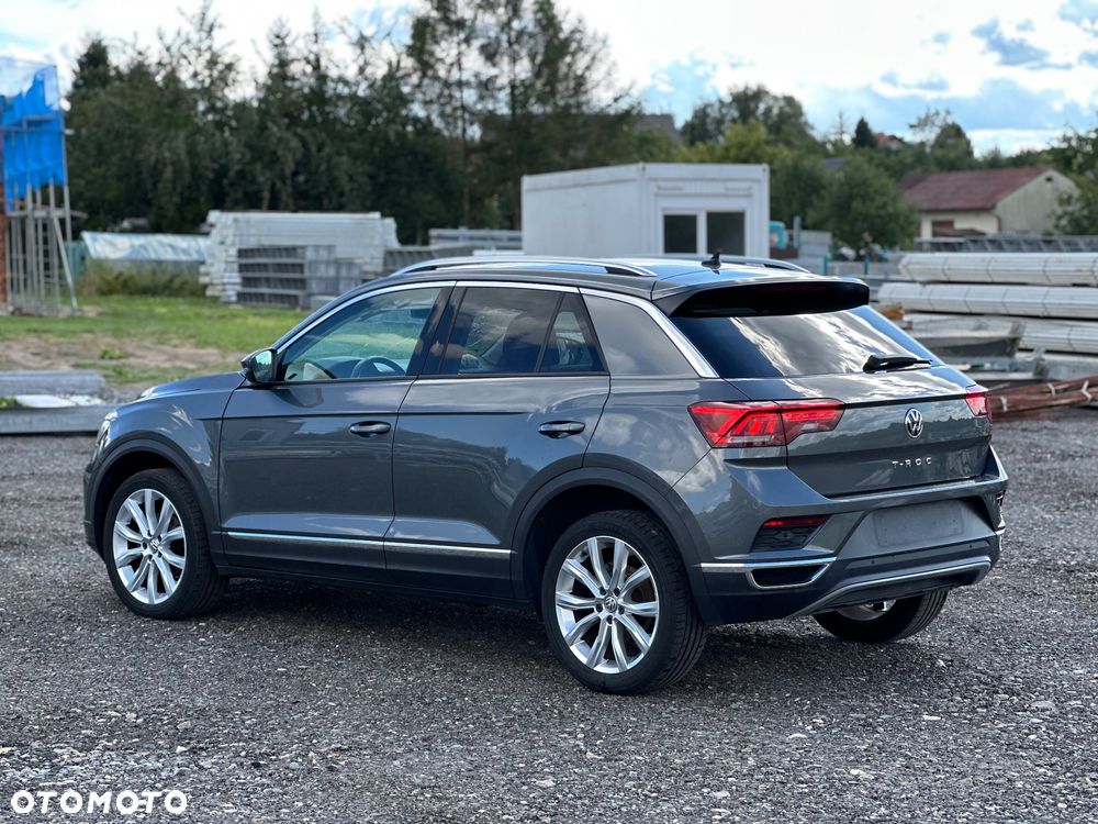 Volkswagen T-Roc - 15