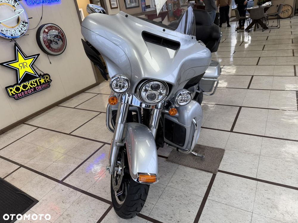Harley-Davidson FLH Electra Glide - 2