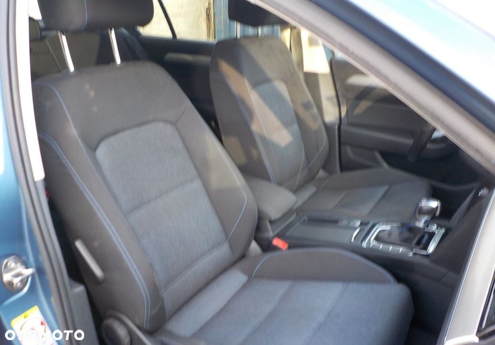 Volkswagen Passat - 18