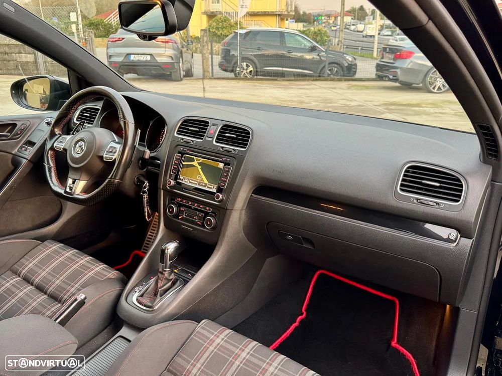 VW Golf 2.0 GTI DSG - 11