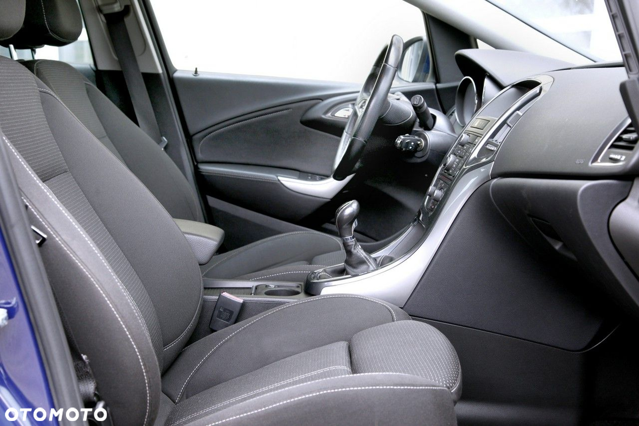 Opel Astra IV 2.0 CDTI Enjoy S&S - 9