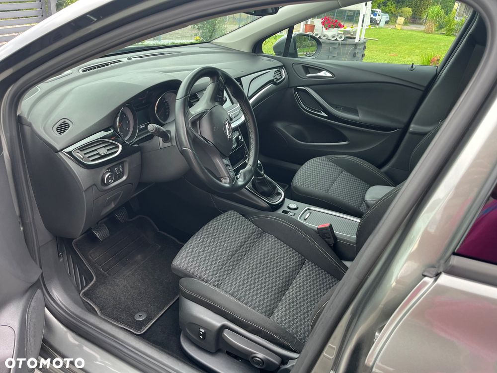 Opel Astra - 9