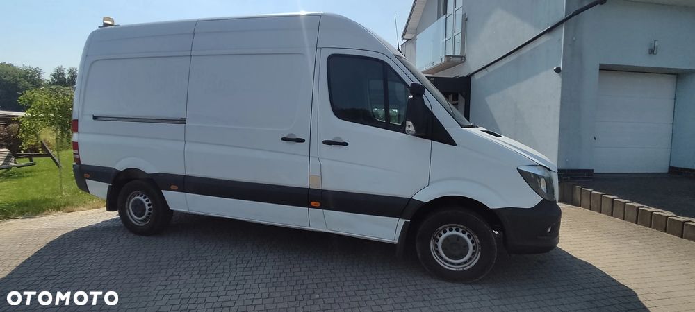 Mercedes-Benz Sprinter L2H2 - 35