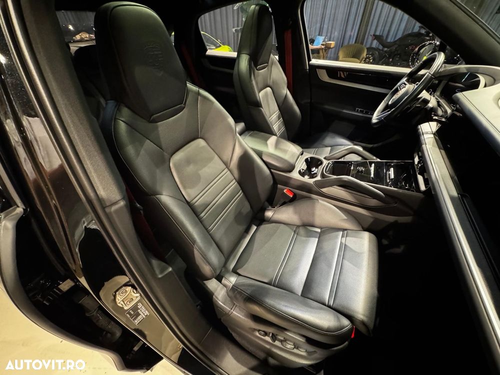 Porsche Cayenne Coupe - 25