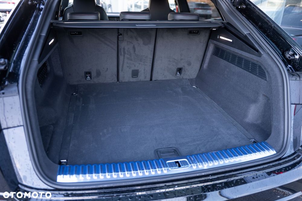 Audi Q8 - 9