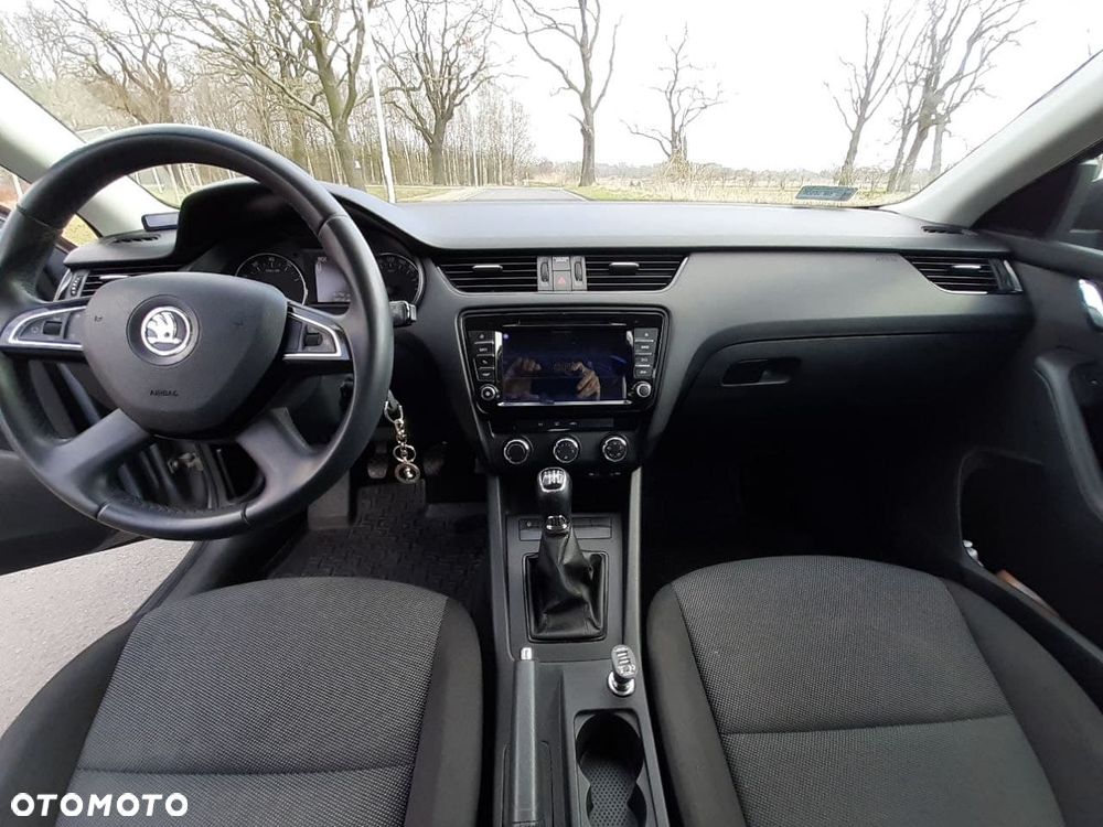 Skoda Octavia 1.4 TSI Active - 10