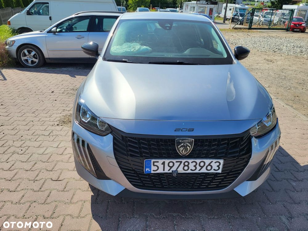 Peugeot 208 Benzin 100 Allure - 16