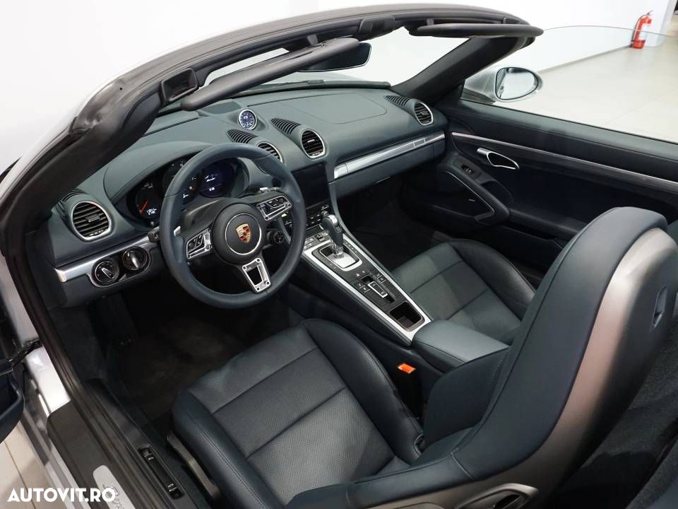 Porsche Boxster 718 PDK - 11
