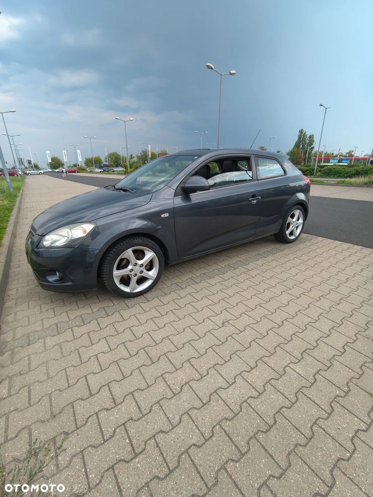 Kia ProCeed 2.0 Optimum + - 1