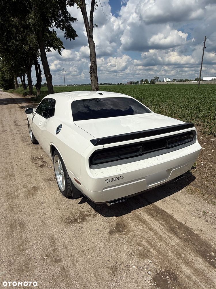 Dodge Challenger - 6
