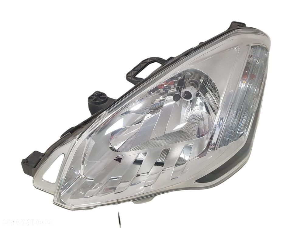 PEUGEOT PARTNER 3 CITROEN BERLINGO II LIFT 12-18 LAMPA LEWA PRZEDNIA PRZÓD ZWYKŁA 9806306180 EUROPA