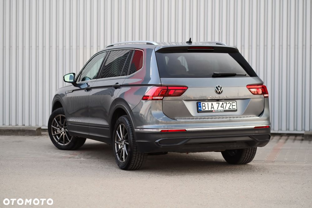Volkswagen Tiguan - 14