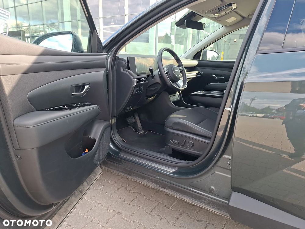 Hyundai Tucson 1.6 T-GDi HEV Executive 2WD - 10