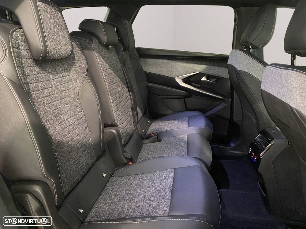 Peugeot 5008 1.2 Hybrid Allure e-DCS6 - 19