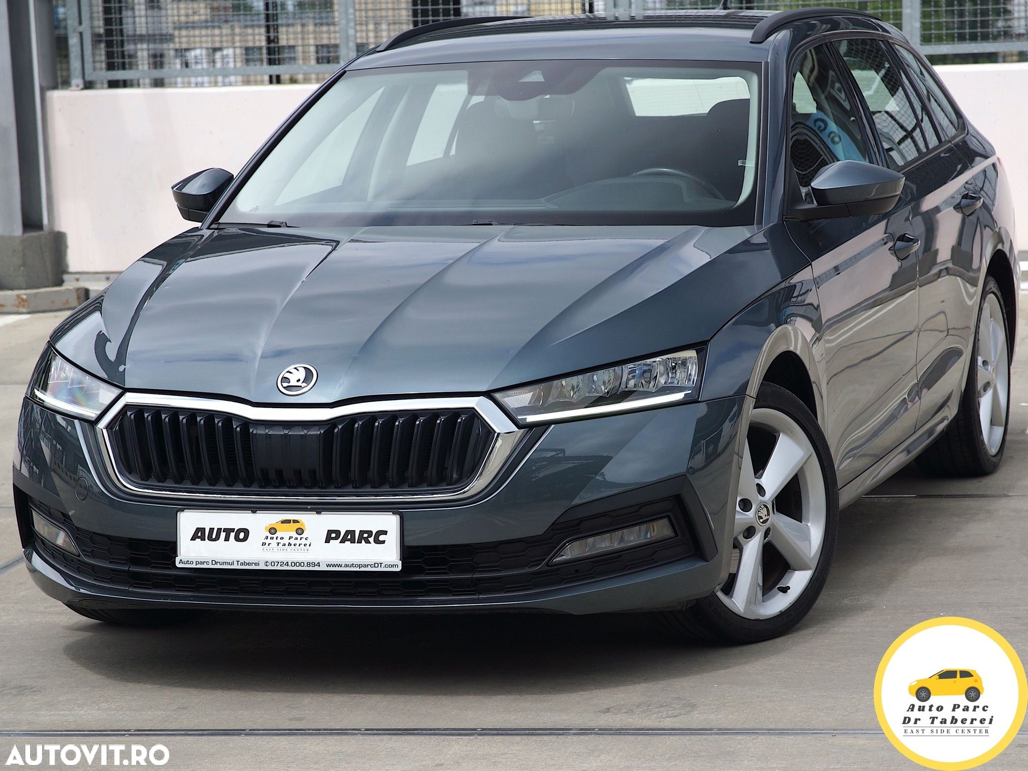 Skoda Octavia Combi Diesel 2.0 TDI DSG Style - 1