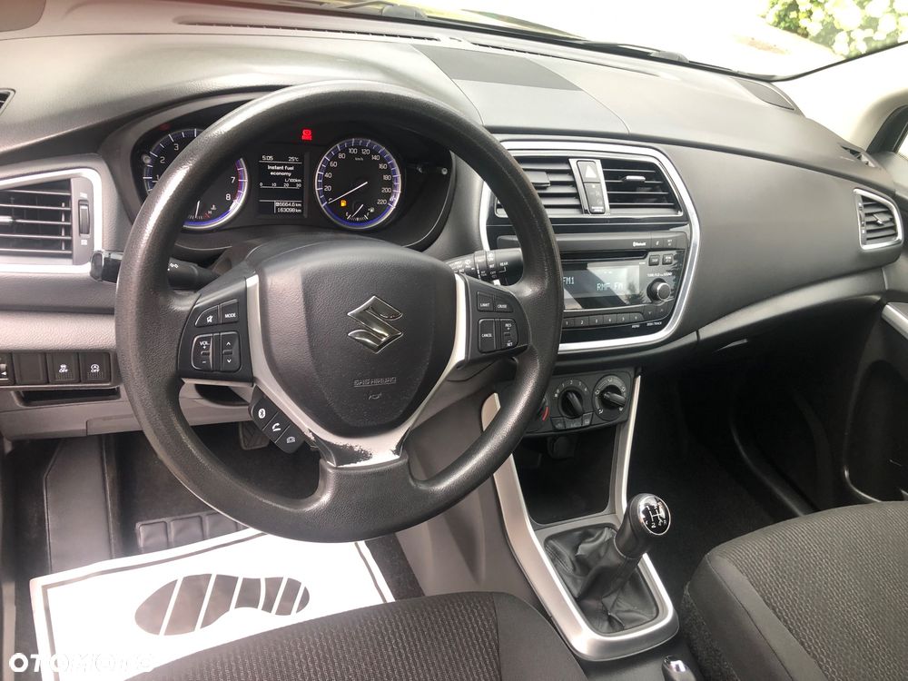 Suzuki SX4 S-Cross - 11