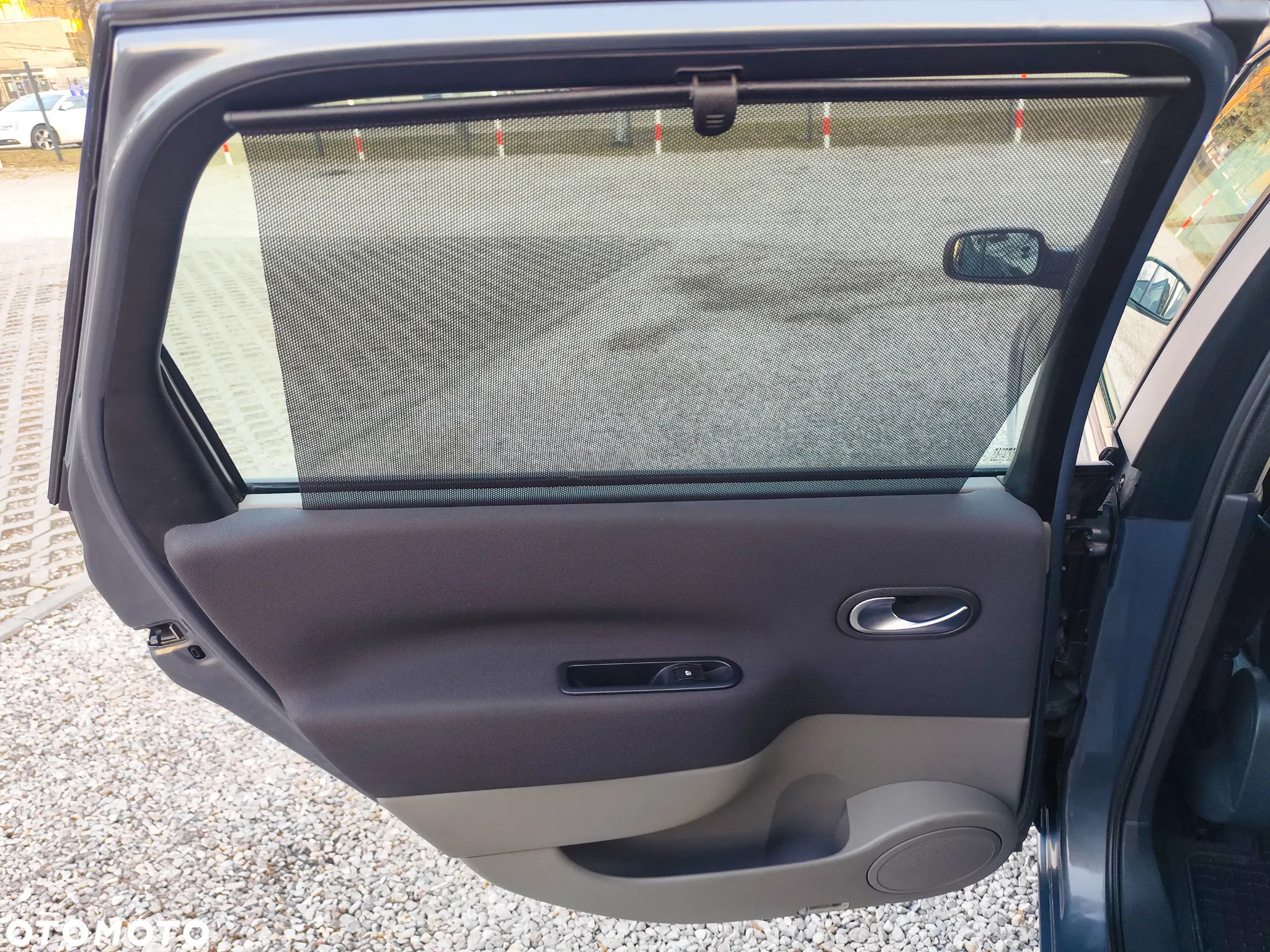 Renault Scenic 1.6 16V Privilege - 9