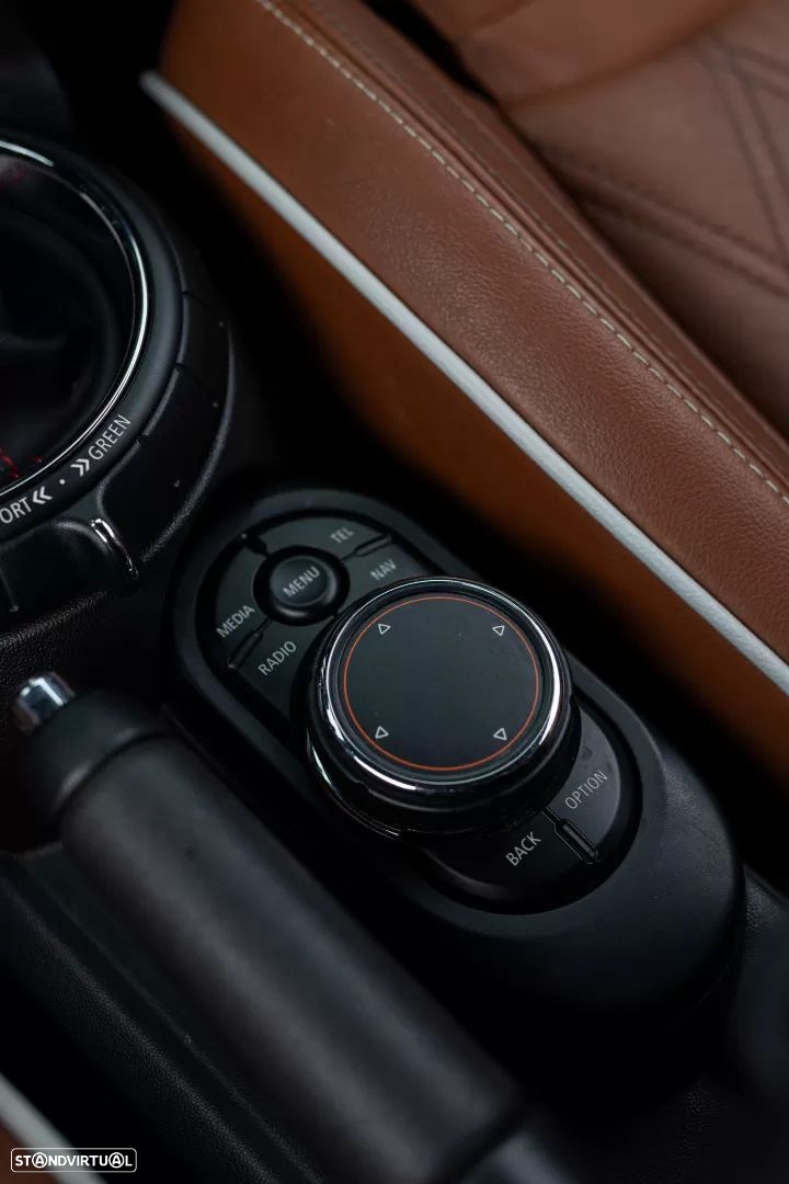 MINI Cabrio Cooper SD Auto Desportiva - 35