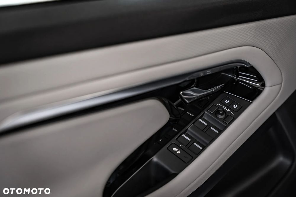 Land Rover Range Rover Evoque - 23