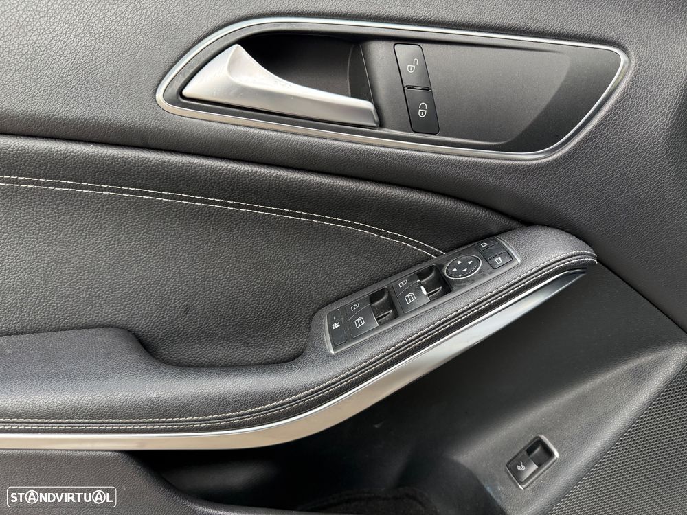 Mercedes-Benz CLA 180 CDI Urban Aut. - 12