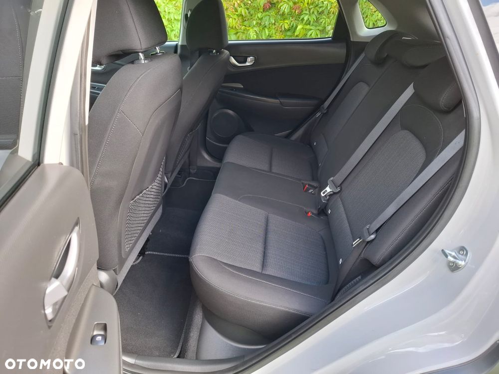 Hyundai Kona 1.0 T-GDI 48V-Hybrid Prime - 23