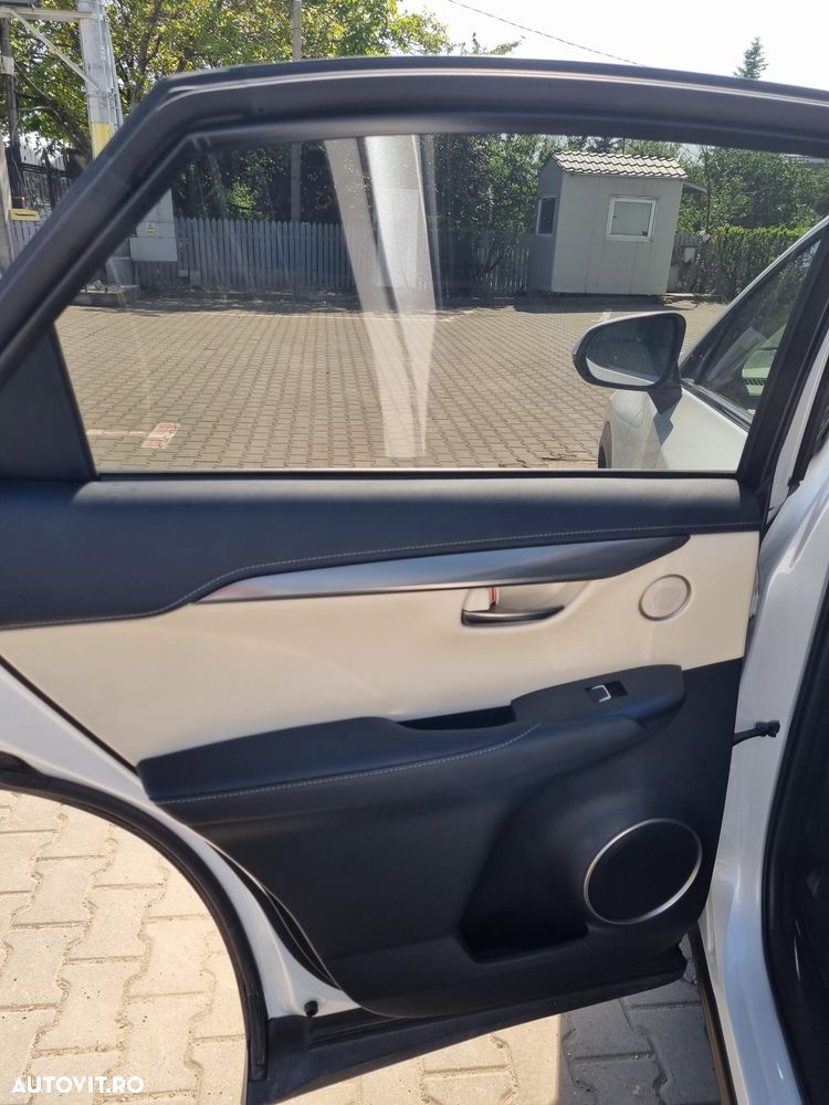 Lexus Seria NX 300h AWD Executive Plus - 8