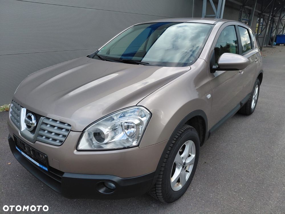 Nissan Qashqai 1.6 visia - 1