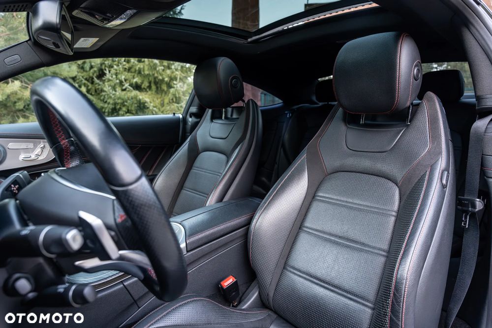 Mercedes-Benz Klasa C AMG 43 4Matic 9G-TRONIC - 23
