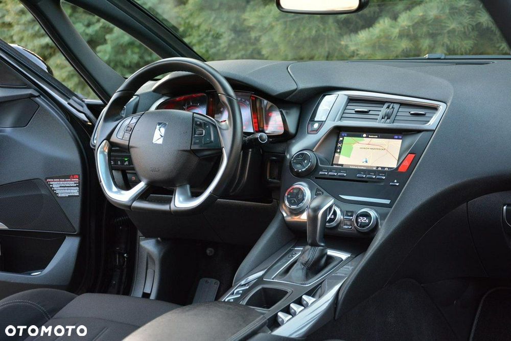 Citroën DS5 2.0 BlueHDi SoChic - 18