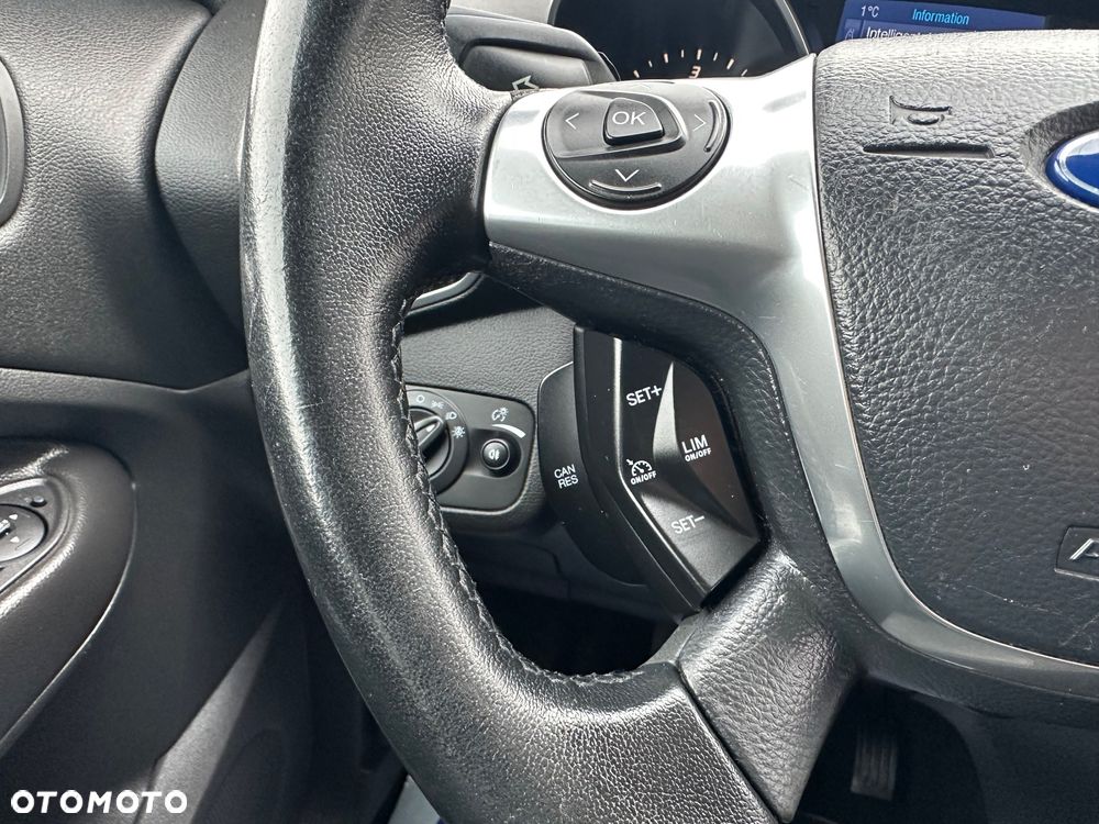 Ford Kuga 2.0 TDCi 4x4 Titanium - 26