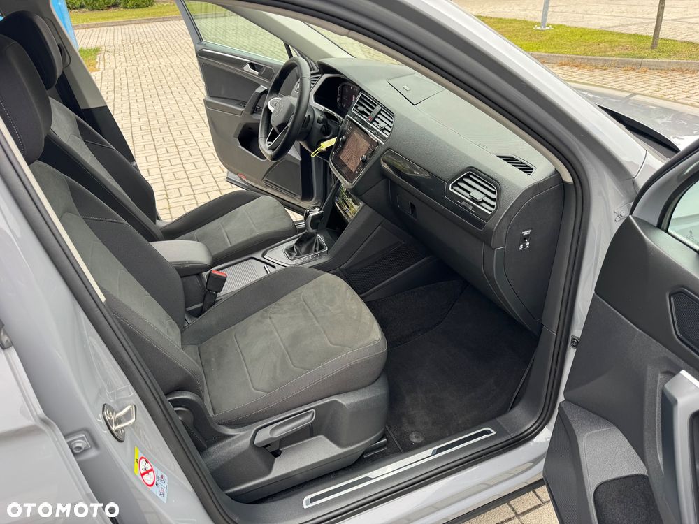 Volkswagen Tiguan - 23