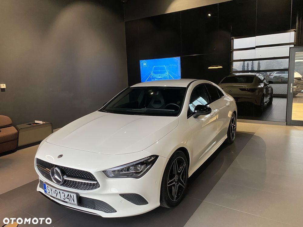 Mercedes-Benz CLA 180 7G-DCT AMG Line - 1
