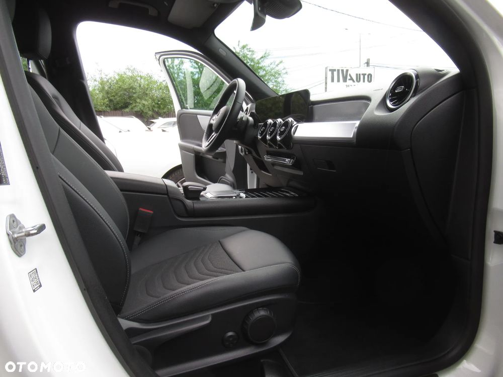 Mercedes-Benz GLB 200 7G-DCT - 9
