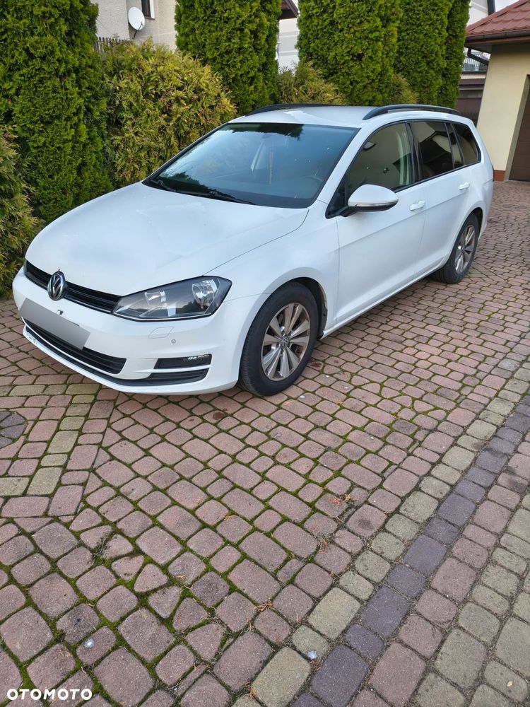 Volkswagen Golf - 5