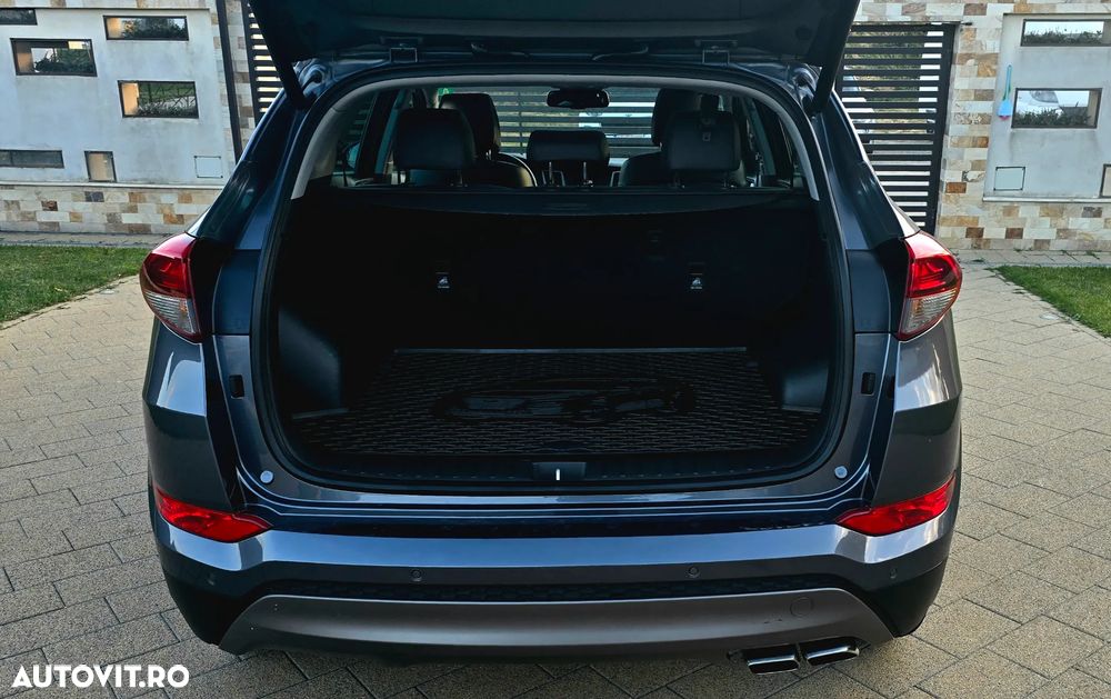 Hyundai Tucson 2.0 CRDI 4WD 6AT Luxury Pack+ - 23