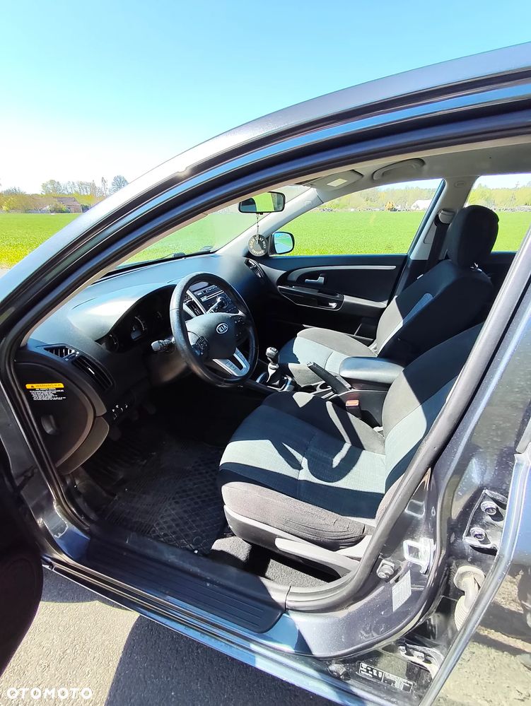 Kia Ceed - 7