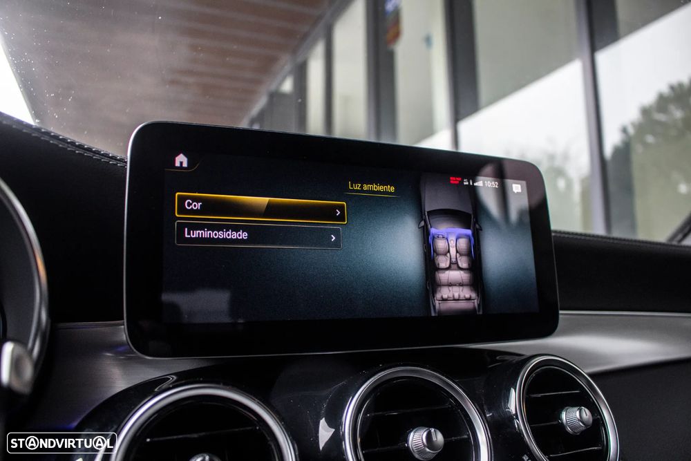 Mercedes-Benz GLC 300 e 4Matic 9G-TRONIC AMG Line - 44