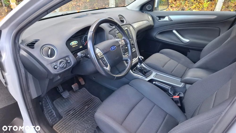 Ford Mondeo 2.0 TDCi Titanium - 9