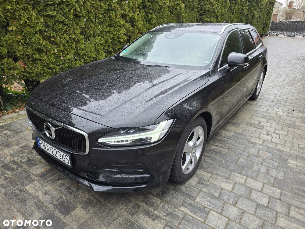 Volvo V90 D3 Momentum Pro - 1