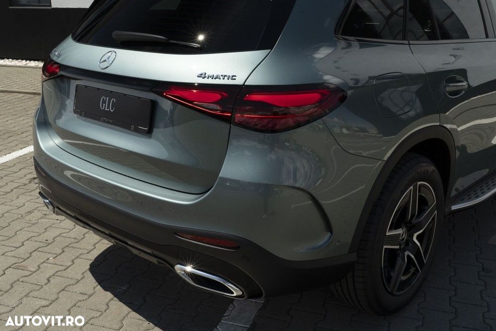 Mercedes-Benz GLC - 29