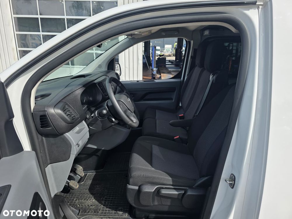 Opel Vivaro Doka Brygadowy 6 osób Bagażnik dachowy - 12