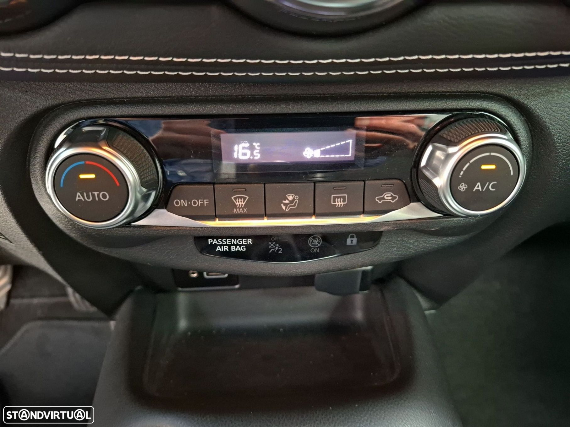 Nissan Juke 1.0 DIG-T N-Connecta NAV.+TwoTone NC - 21