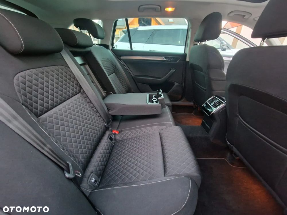 Skoda Superb 1.5 TSI ACT DSG Ambition - 21