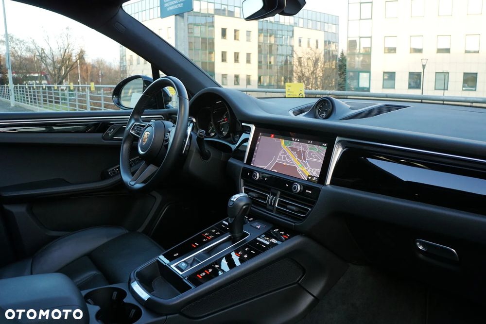 Porsche Macan Standard - 18