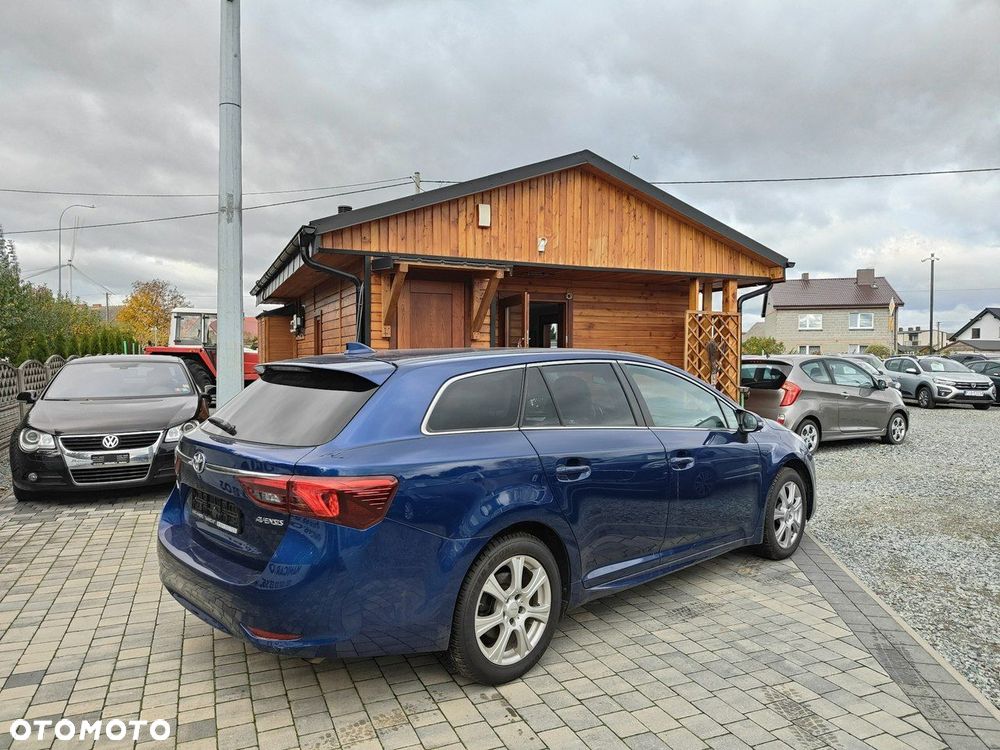 Toyota Avensis - 6