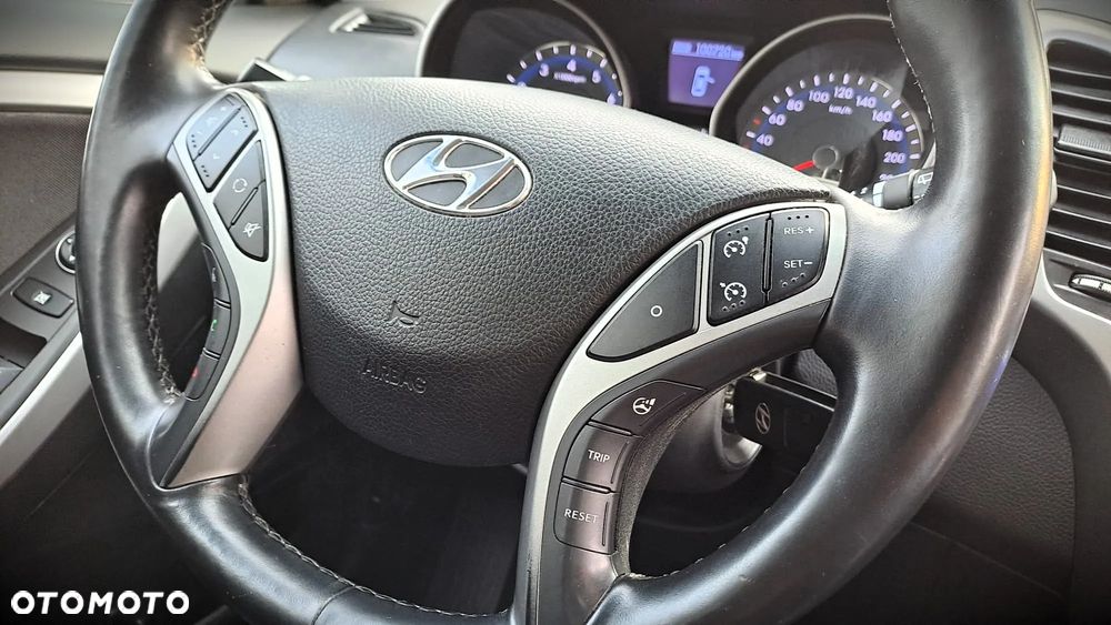 Hyundai i30 1.6 GDI Premium - 24