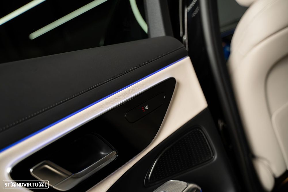 Mercedes-Benz E 300 Standard - 51