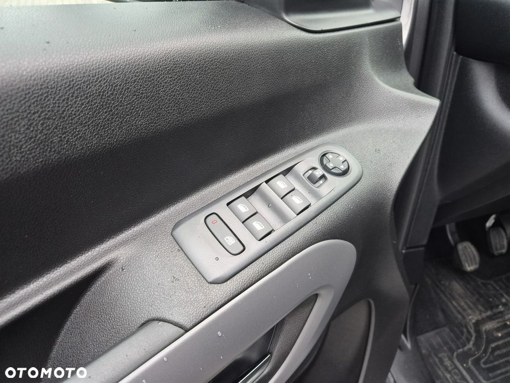 Toyota Proace City Verso 1.5 D-4D Business - 19