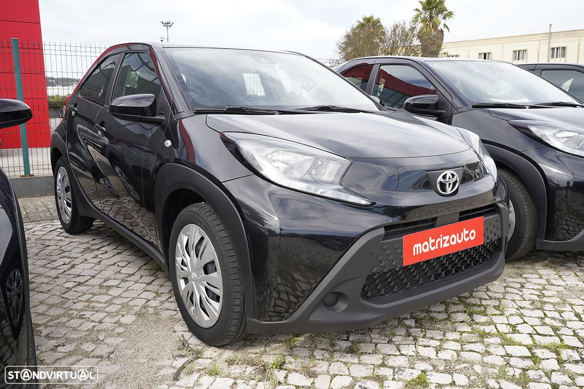 Toyota Aygo 1.0 X-Play - 1